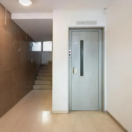 Evanthia's 2-spacious, Central, 2bdr Apart,+balcony Apartment *