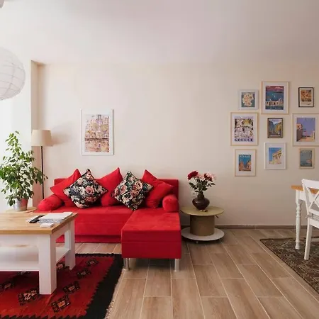 Evanthia's 2-spacious, Central, 2bdr Apart,+balcony