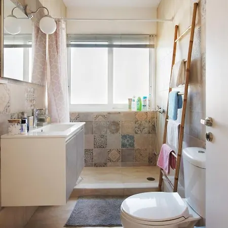 Apartment Evanthia's 2-spacious, Central, 2bdr Apart,+balcony *